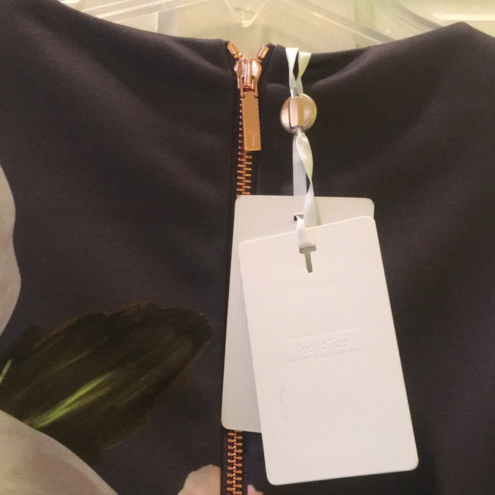 Ted Baker Chatsworth Bloom Belted Bodycon Dress - Picture 7 of 8